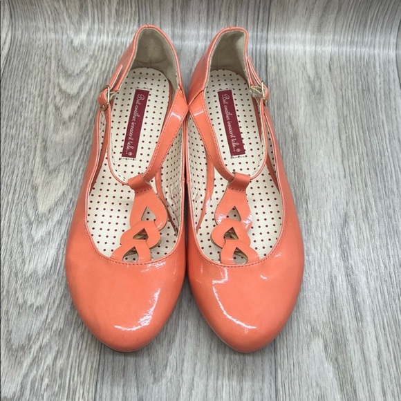 But Another Innocent Tale Flats - Picture 3 of 11